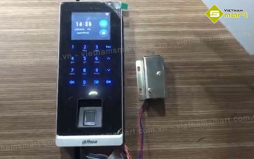 Автономный RFID cчитыватель Dahua DHI-ASI2212H-DW 2